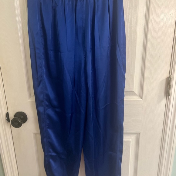 Christian Dior blue robe with matching pj bottoms. Robe one size;pants sz S - Picture 10 of 10